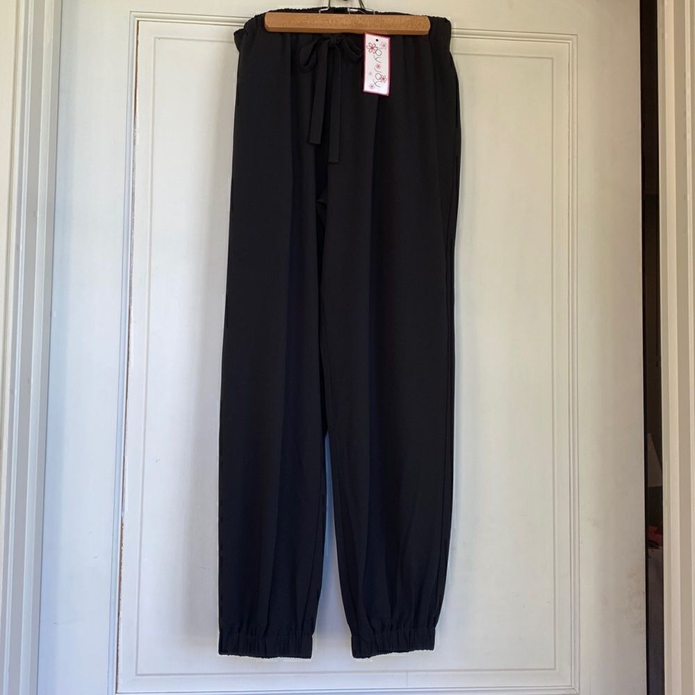 NEW With Tag Elastic Waist And Hem Jogger Dress Pant By Joy Joy
